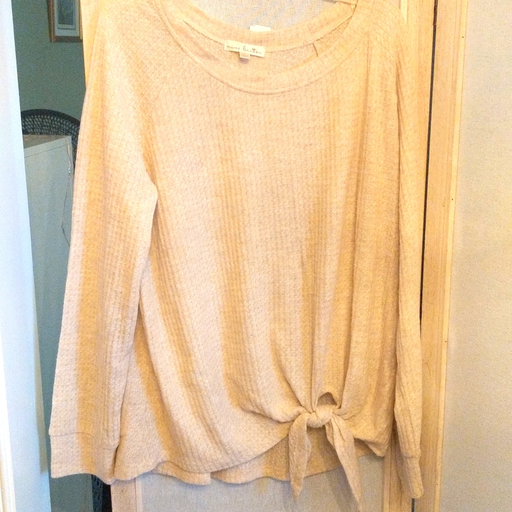 Nine Britton Size Large Waffle Front Tie Tee